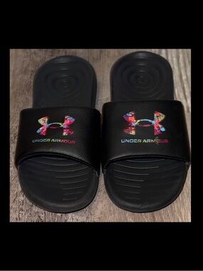 Kids Under Armour Black Slides Sandals Size 4Y